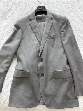 Brooks Brothers Light Gray Two-Button 1818 Fitzgerald suit